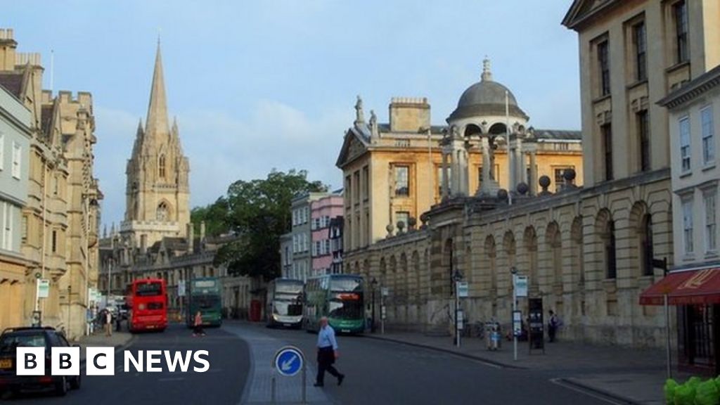 Oxford city centre zero emissions zone plan 'ridiculous' BBC News