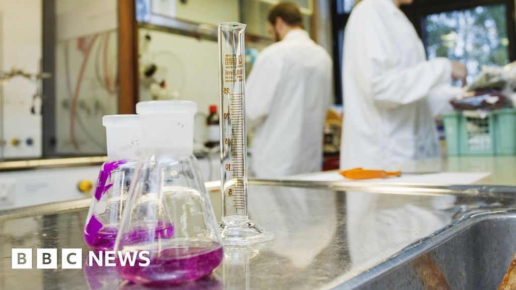 3M manufacturing giant to stop making 'forever chemicals'