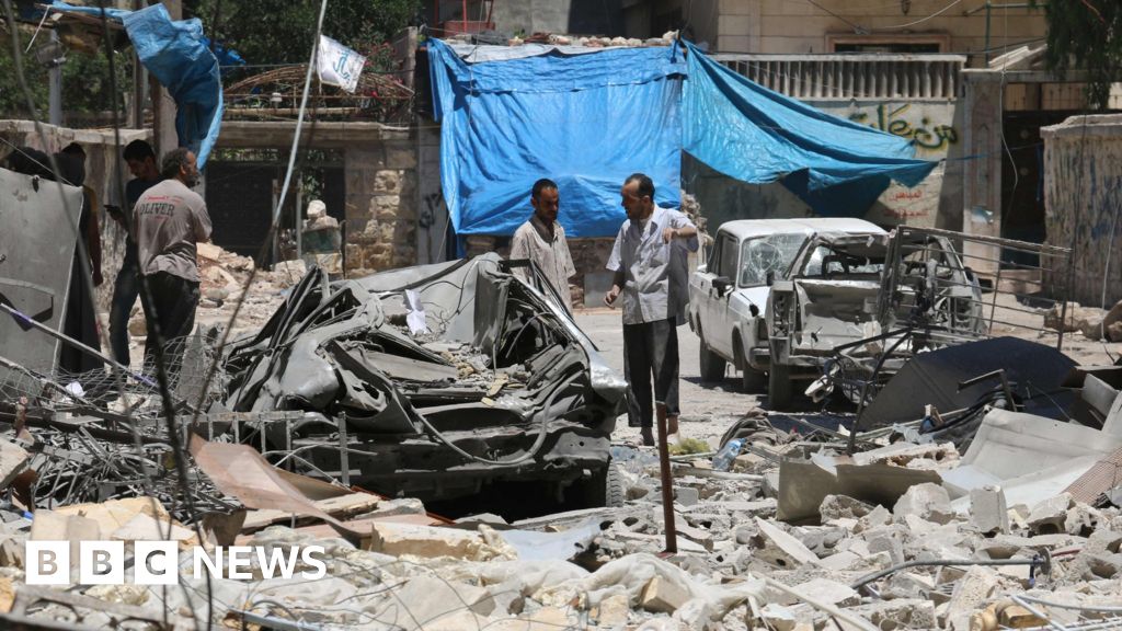 Syria Conflict: Russian Air Strikes Target Aleppo Rebels - BBC News