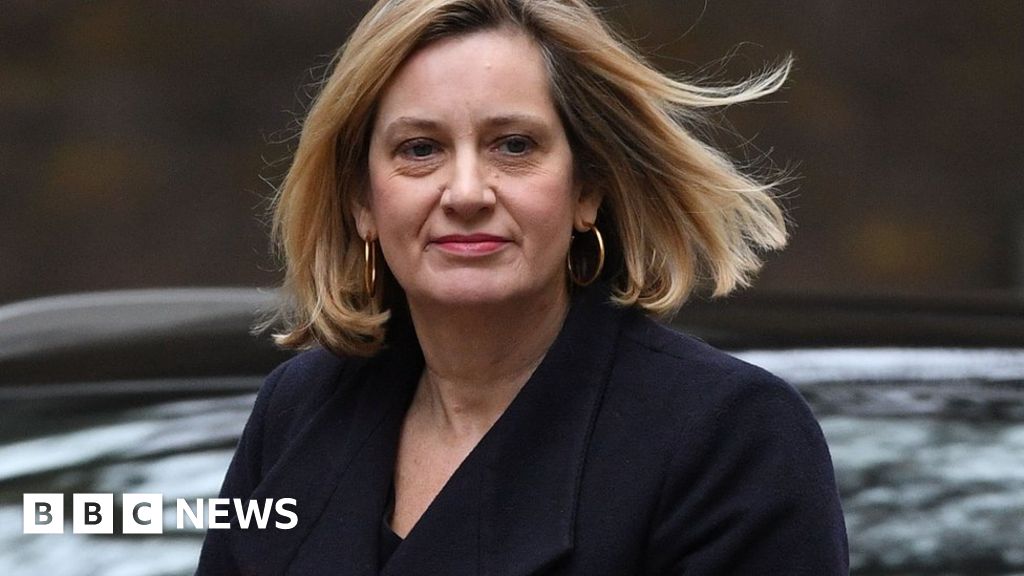 Brexit: Amber Rudd urges MPs to 'forge a consensus' - BBC News