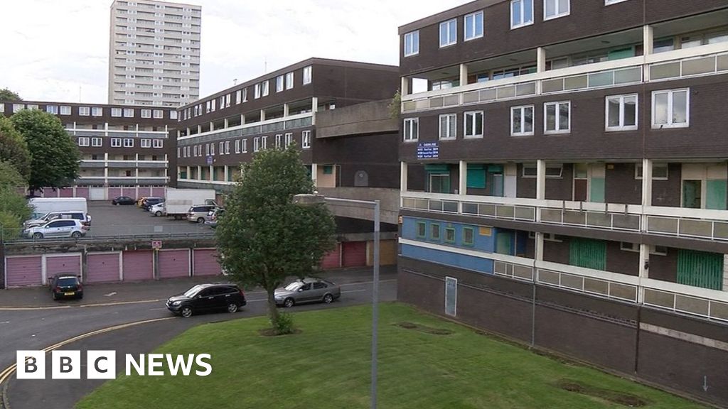Wolverhampton estate regeneration 'under way' BBC News