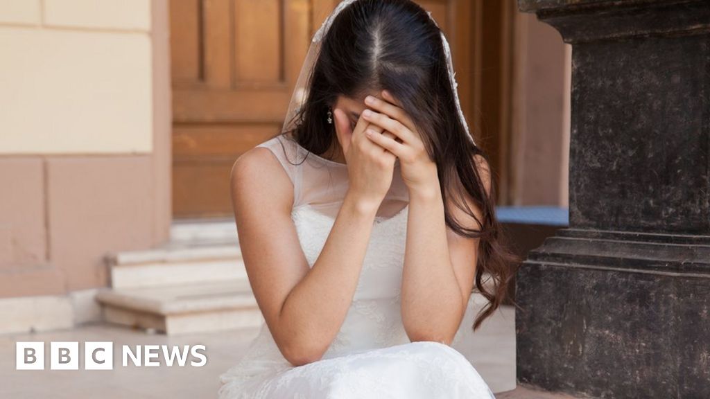 Hong Kong Woman Marries Stranger After Being Tricked By Work