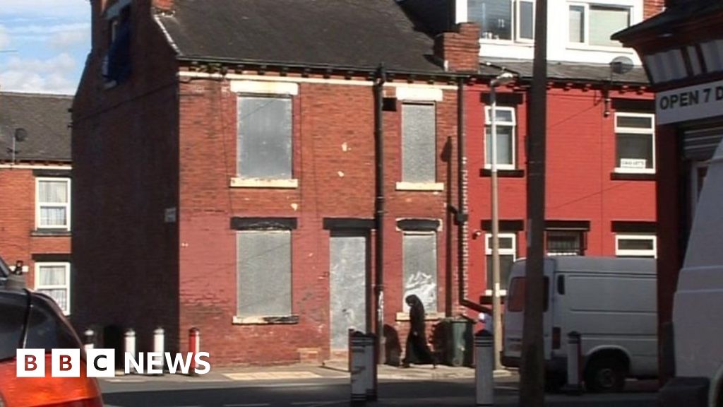 Leeds Renters' group wants to rid city of 'rogue landlords' BBC News