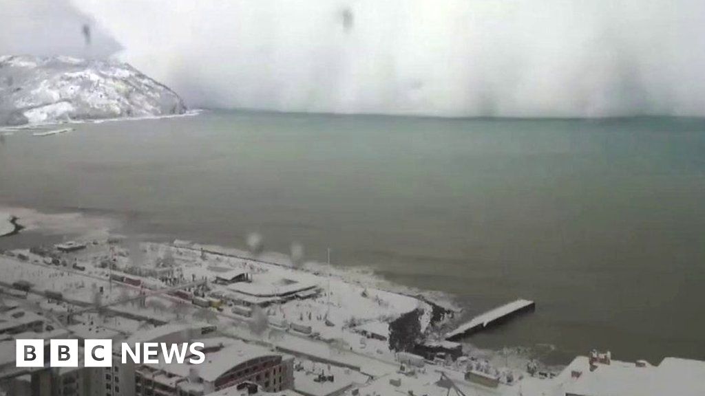 Time lapse-snow storm hits Turkish coast