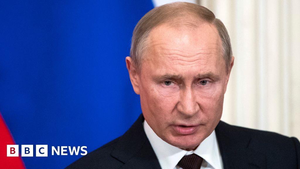 Putin paves way for another presidential term