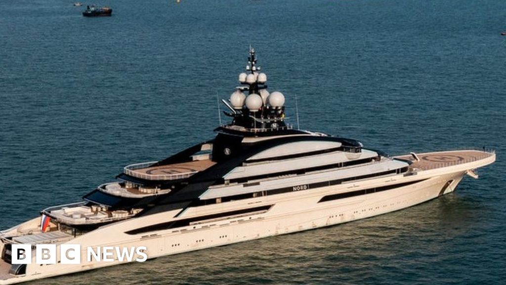 ukraine-war-south-africa-row-over-russian-superyacht-s-arrival