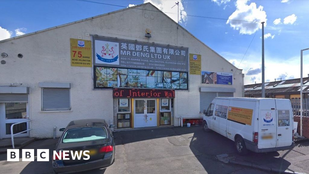 'Senseless' Hillington fireraising damages store