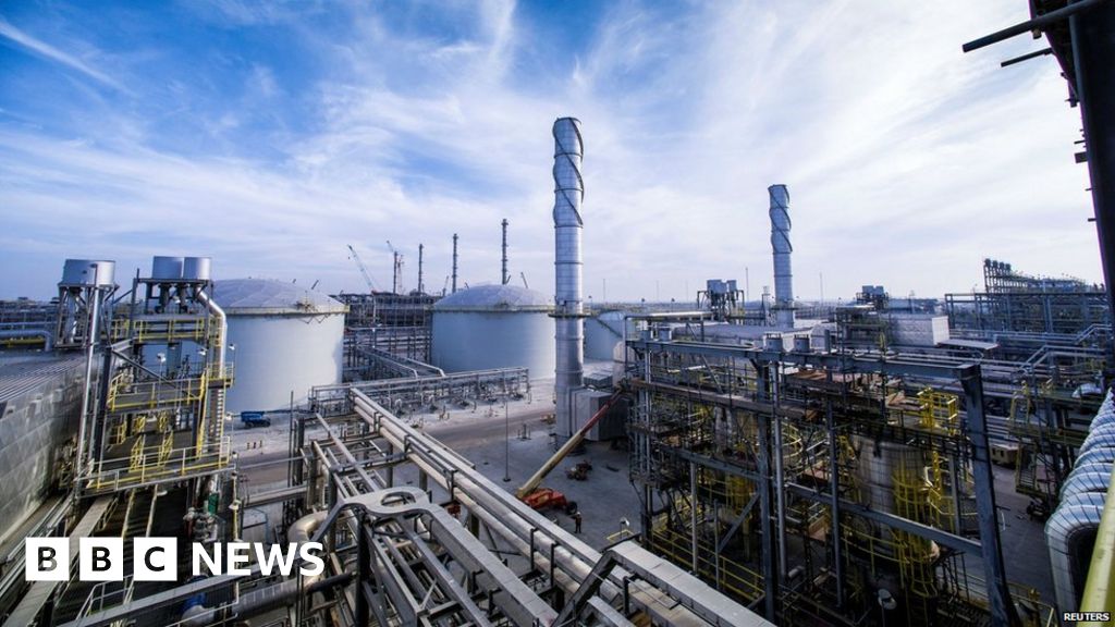Saudi Aramco flotation values oil giant at $1.7tn