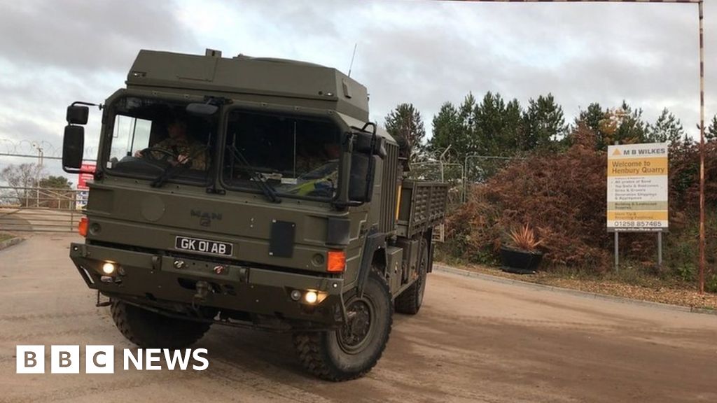 Corfe Mullen Evacuations Prompted By Ww2 Bomb Find Bbc News 9525