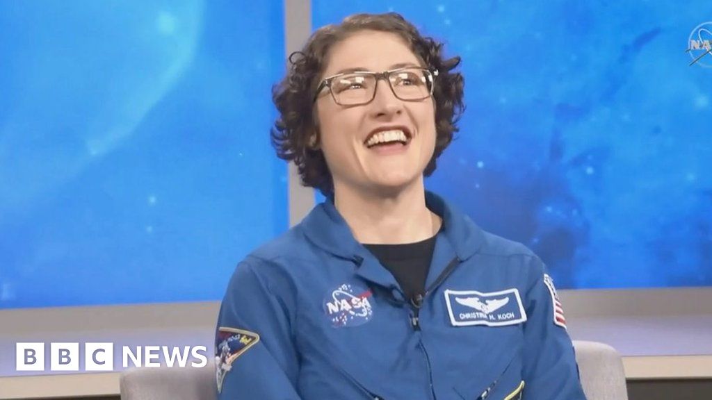 Record-breaking astronaut: 'Do what scares you'