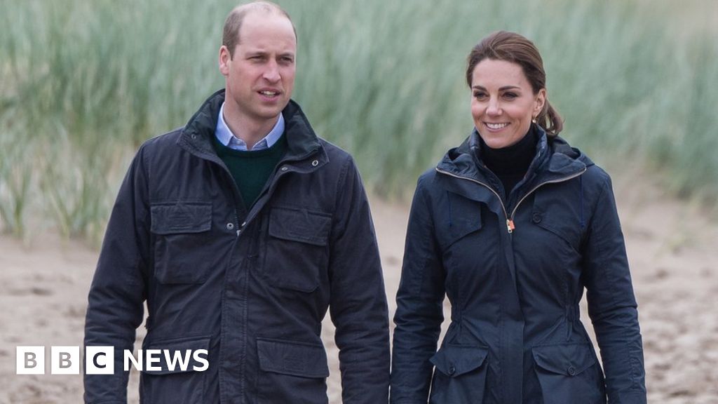 William and Kate take budget flight from Norwich to Aberdeen