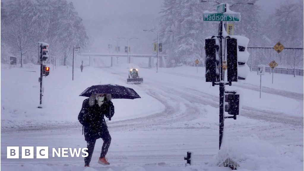 Масова зимна буря се развива в САЩ и се прогнозира