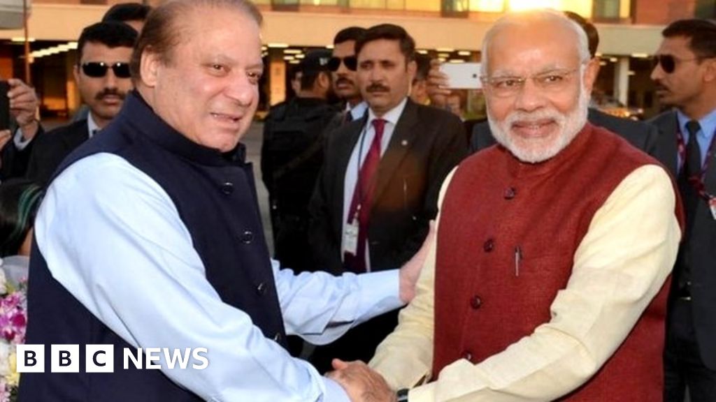 Indian Pm Narendra Modi Makes Surprise Visit To Pakistan Bbc News 