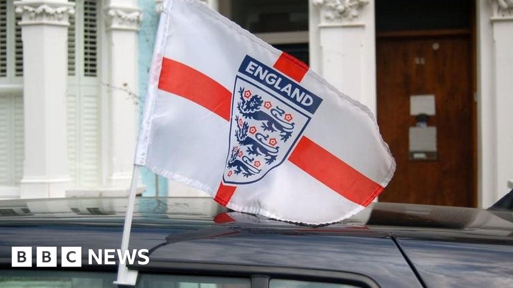 Royal Mail bans England flags from vans