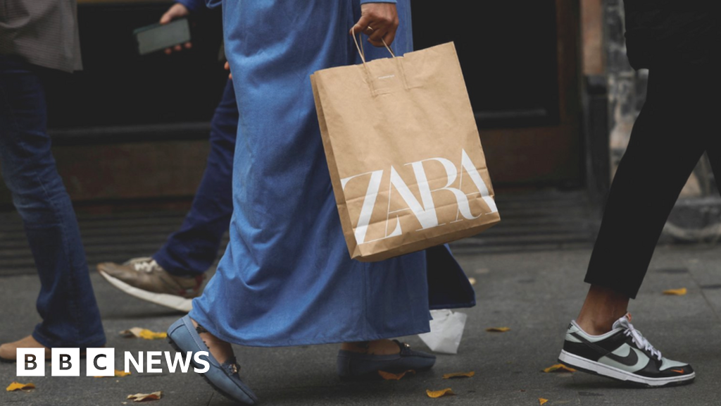 Zara оттегли реклама, обвинена, че прилича на изображения от Газа