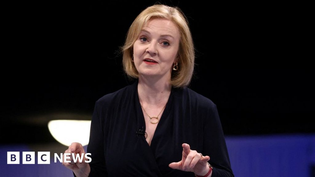 Chris Mason: Truss courts Johnson loyalists as Sunak faces jibes