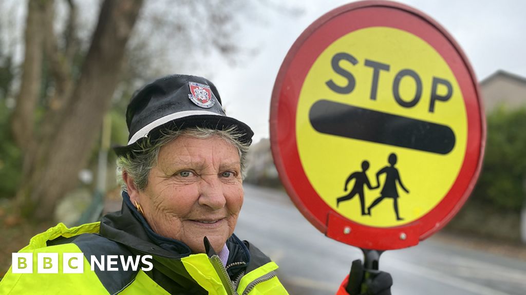 Keighley lollipop lady celebrates 45 years in the job
