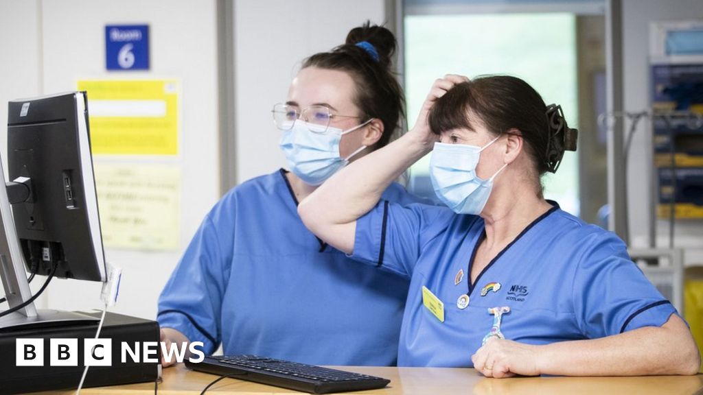 Nursing applications in Scotland fall by almost a quarter