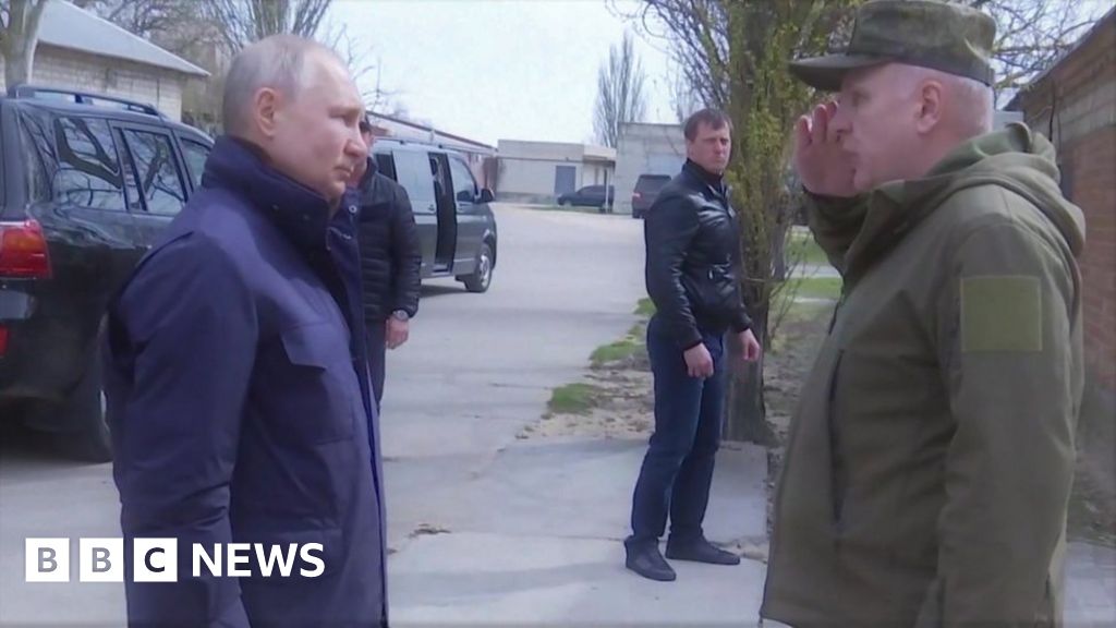 Ukraine war: Putin visits occupied Kherson region, says Kremlin