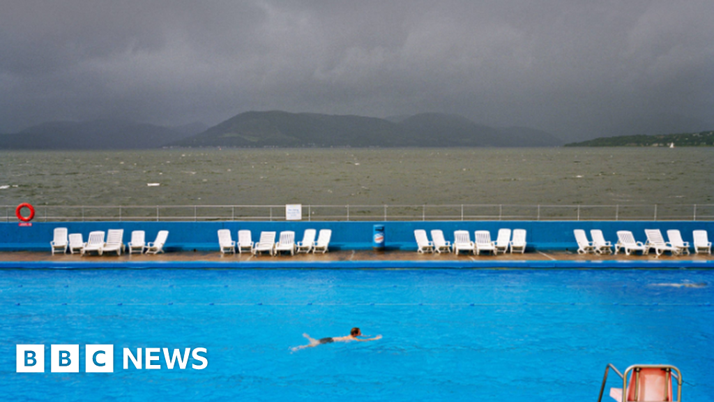 Scotland's oldest outdoor pool in Gourock features on new Blur album
