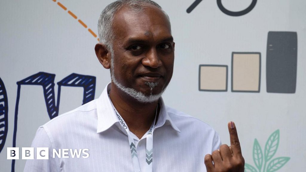 Maldives election: Pro-China candidate Muizzu wins presidency