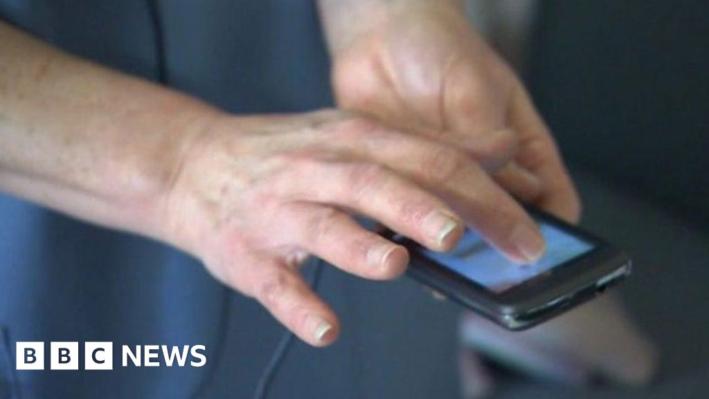 Smartphone consultations with GPs in digital health plan BBC News