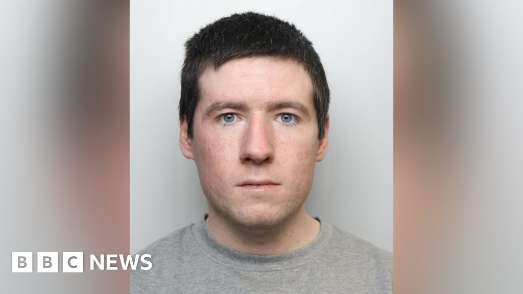 Cellmate jailed for murdering 'baby killer' Liam Deane - BBC News