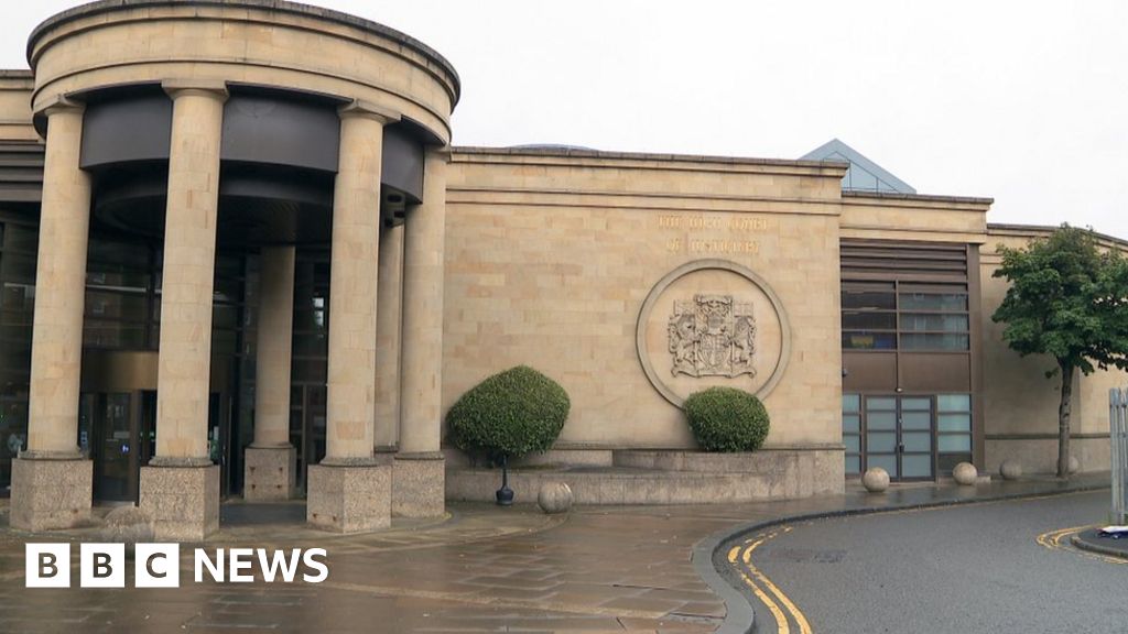 Man who poured fuel on pregnant woman in Dundee is jailed BBC News