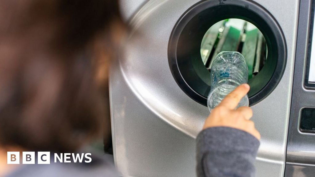Biggest drinks firms join bottle return scheme BBC News
