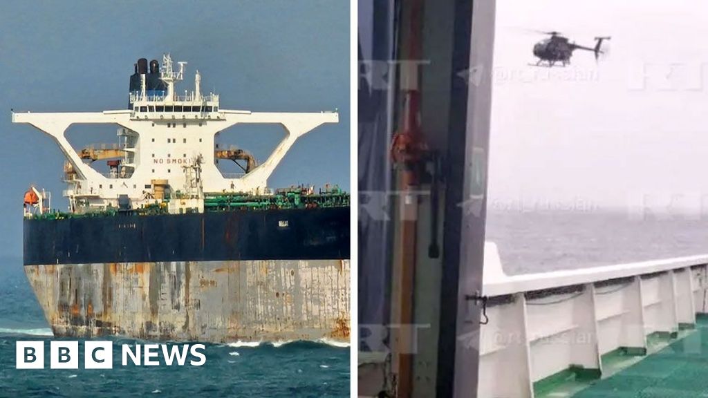 Съединените щати казват че са конфискували два танкера свързани с