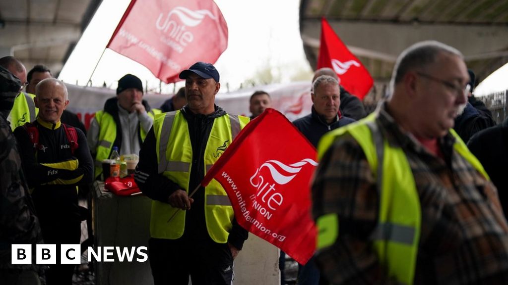 West Midlands National Express bus drivers vote to accept 16.2% pay deal – NewsEverything England