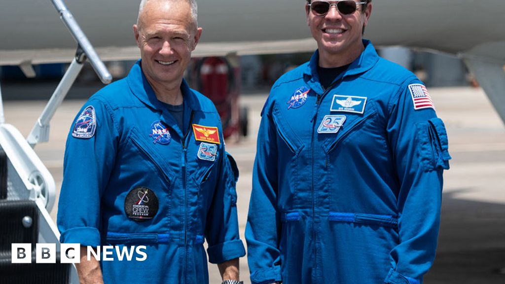 Astronauts arrive at Kennedy for historic launch