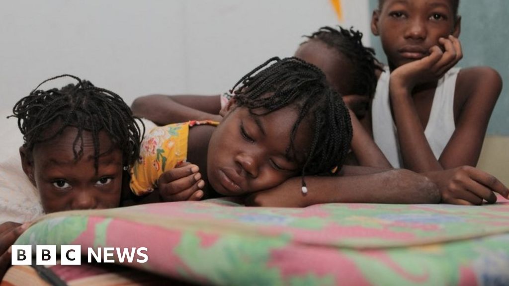 Haiti gang violence: Children take shelter in school