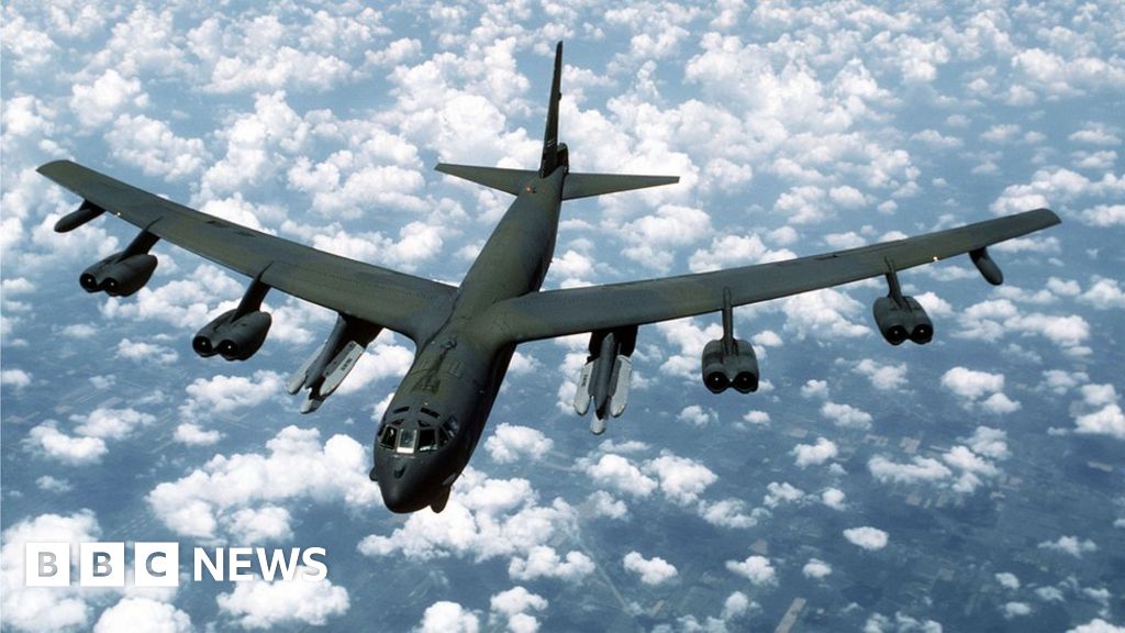 Probe After B 52 Bomber Forced To Make Landing At Raf Fairford c News