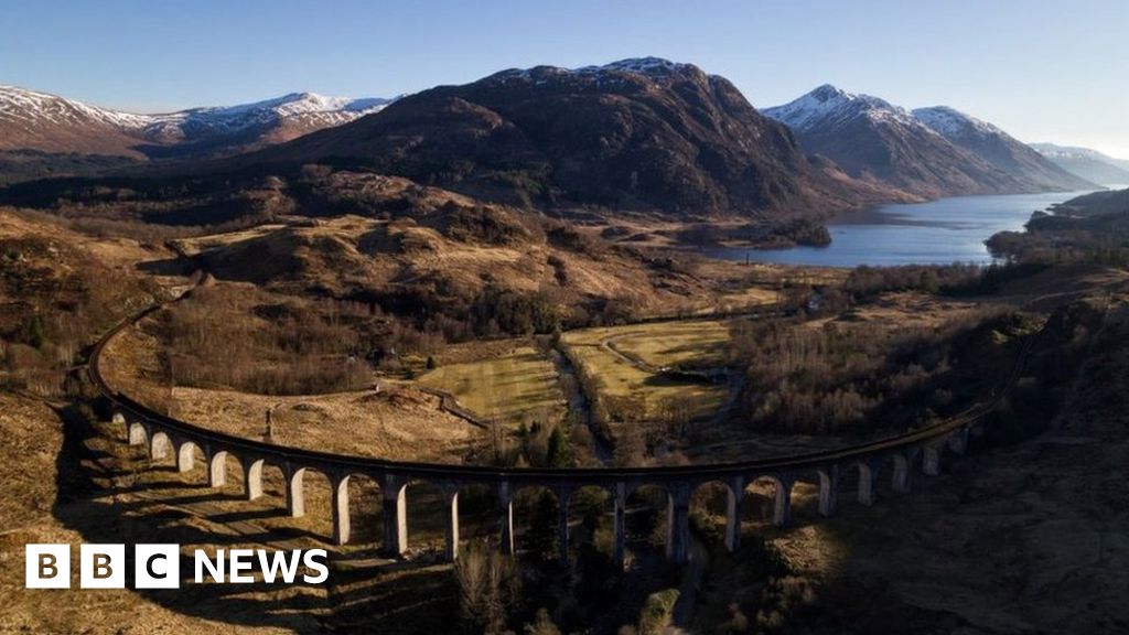 Wizard job? Drivers wanted for Harry Potter rail route – BBC News