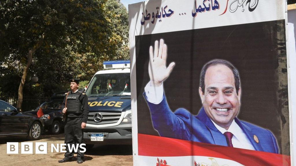 Egypt tightens control over internet use