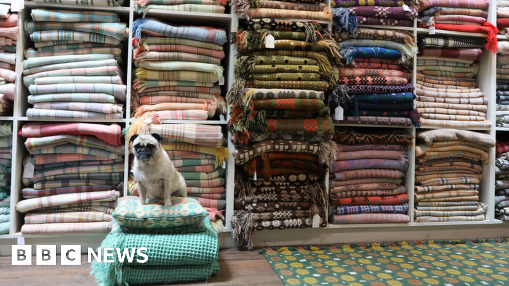 Woollen mills: Plans to save 'iconic' Welsh blanket