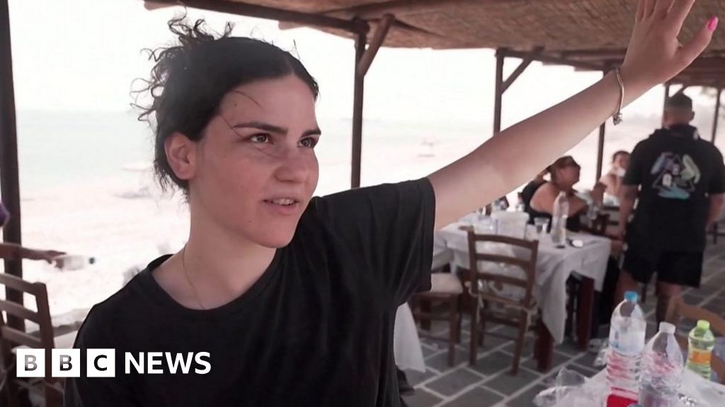 Greece wildfires: 'Our houses might not be there tomorrow'