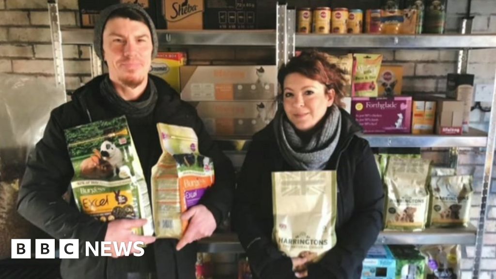 Lincolnshire Pet food bank set up to help feed animals