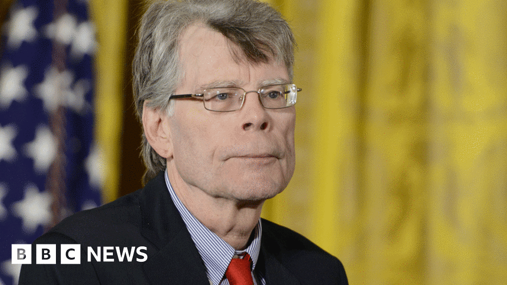 Author Stephen King quits Facebook