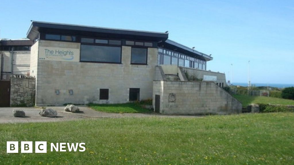 Dorset Jurassic Coast landmark hotel demolition planned - BBC News