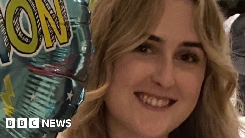 Alice Clark: Paramedic, 21, killed in Tonbridge ambulance crash