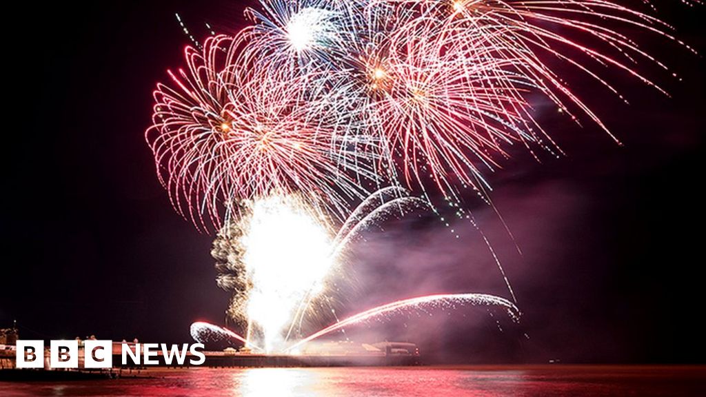 Cromer fireworks New Year