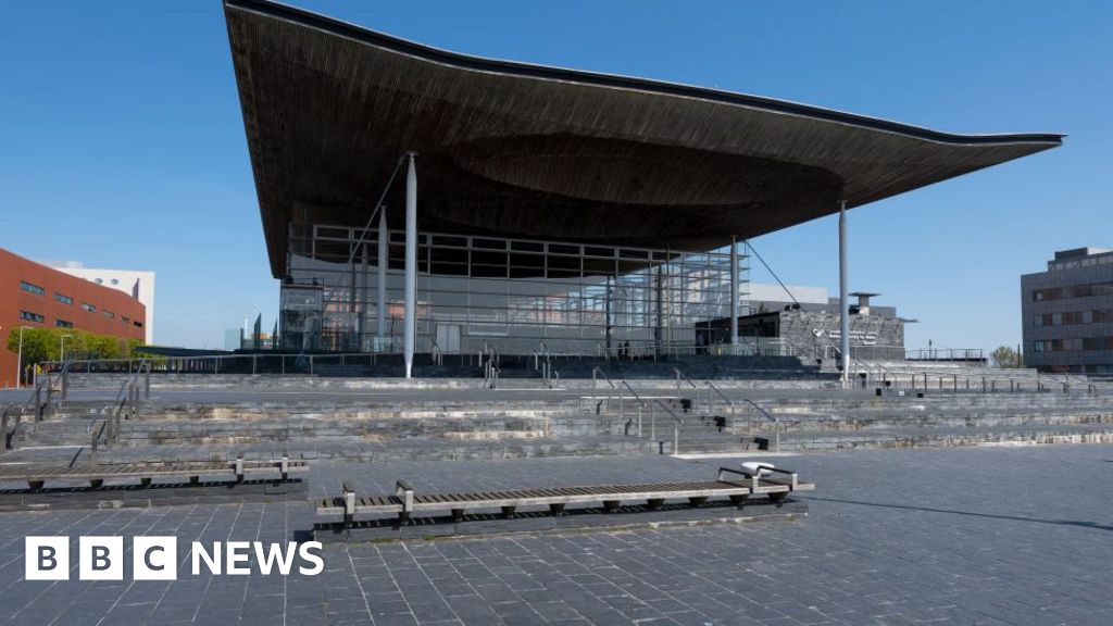 Plans For More Senedd Politicians Move Step Closer - BBC News