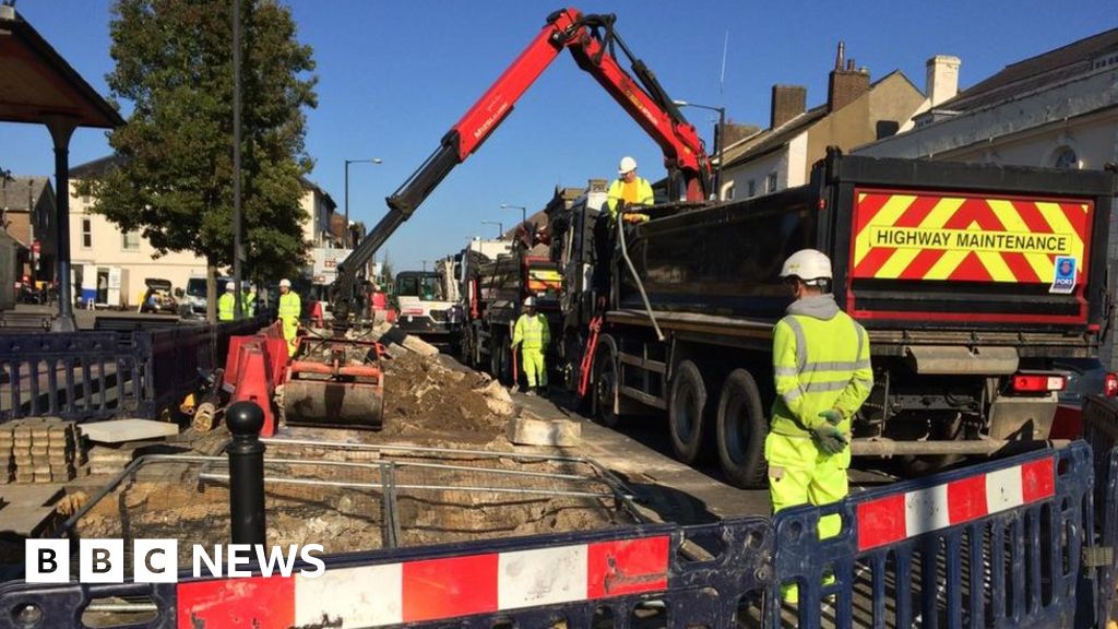 Dunstable High Street 'muchneeded' revamp under way