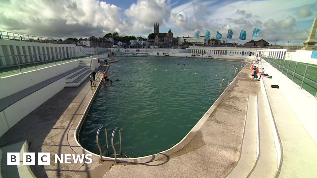 Penzance heated lido to close over winter due to rising costs