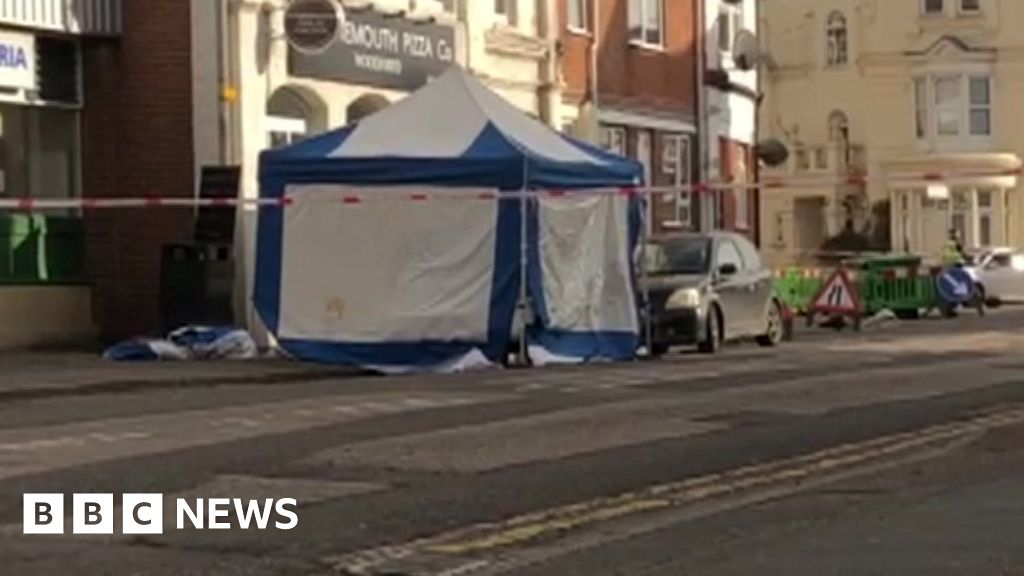 Bournemouth Murder: Suspect, 18, Held After Man Fatally Stabbed - BBC News