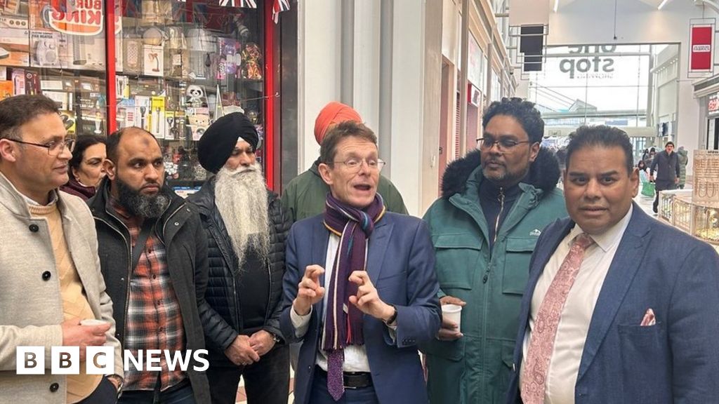 Perry Barr: Breakthrough in sight for market traders - BBC News