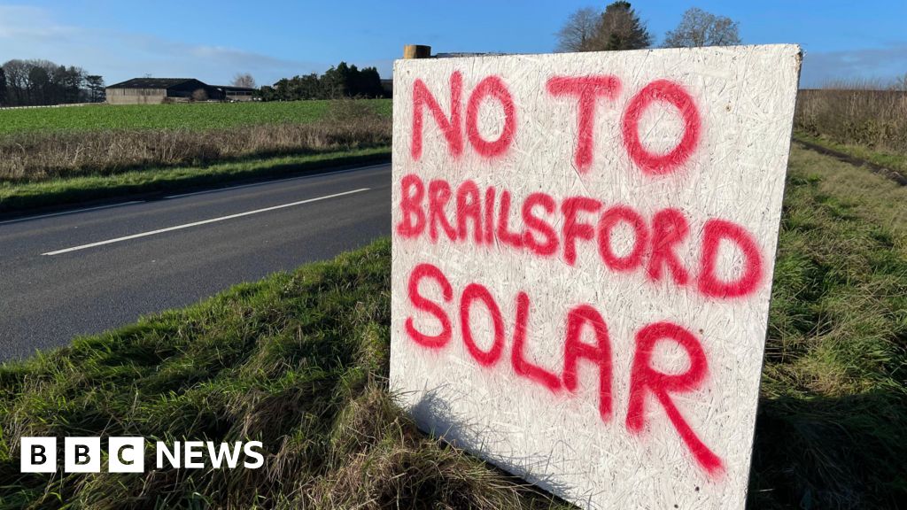 UK Food Supplies Stable Amid Iran Conflict, Government Prepares Contingencies