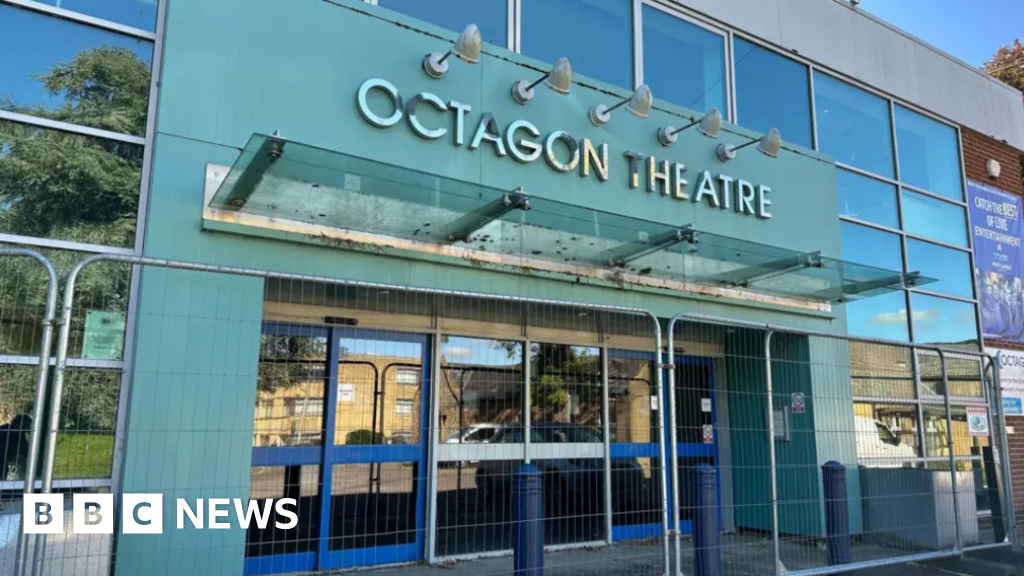 Decision due on plans to revamp Yeovil's Octagon Theatre